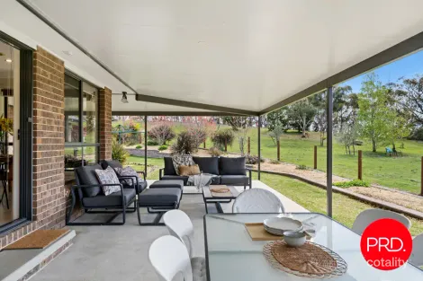 Property photo of 114 Cherry Tree Lane Bungendore NSW 2621