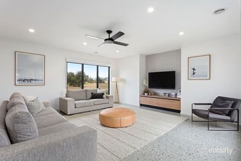 Property photo of 31 Grinders Avenue Torquay VIC 3228