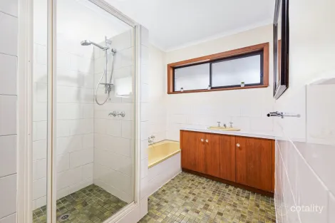 Property photo of 4 Merebin Court Merbein VIC 3505