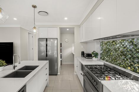 Property photo of 7 Ballinger Avenue Grantham Farm NSW 2765