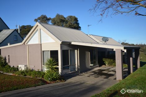 Property photo of 23 Harnham Drive Bairnsdale VIC 3875