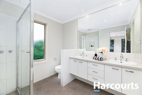 Property photo of 2 Paringa Drive Ferntree Gully VIC 3156