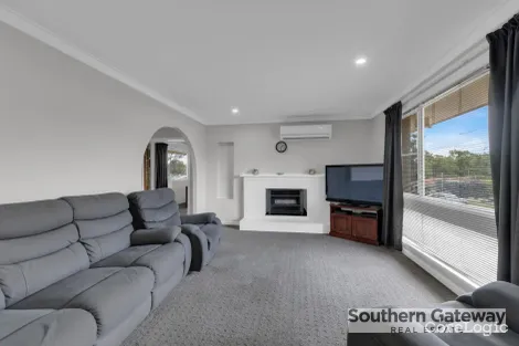 Property photo of 1 Knight Place Calista WA 6167