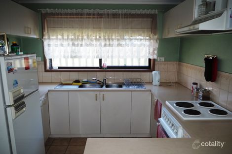 Property photo of 18 Stable Grove Skye VIC 3977