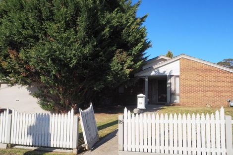 Property photo of 18 Stable Grove Skye VIC 3977
