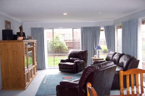 Property photo of 17 Centaurus Avenue Roxburgh Park VIC 3064