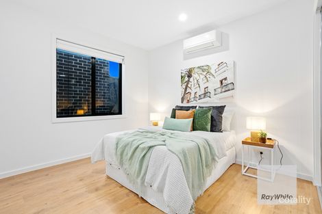 Property photo of 22 Fenska Street Kalkallo VIC 3064
