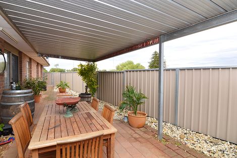 Property photo of 26 Kurrajong Street Red Cliffs VIC 3496