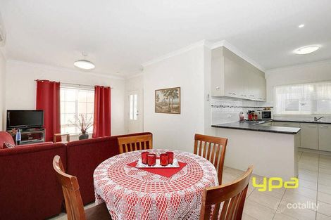 Property photo of 28/150 Bulban Road Werribee VIC 3030