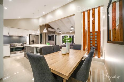Property photo of 11 Alfred Grove Emerald VIC 3782