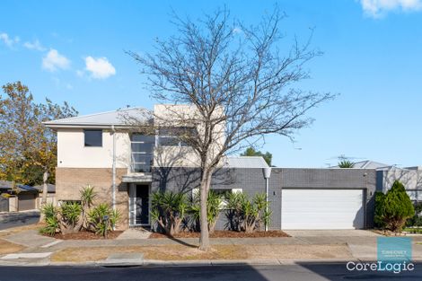 Property photo of 9 Worthwent Lane Caroline Springs VIC 3023