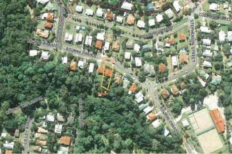 Property photo of 92 Bowman Parade Bardon QLD 4065