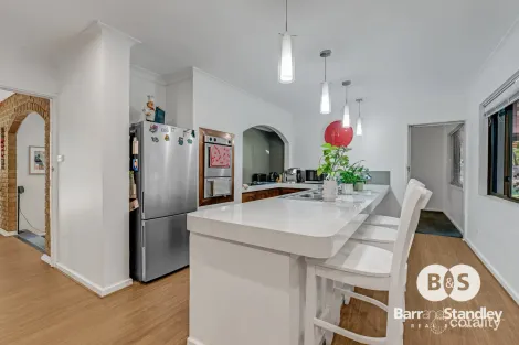Property photo of 17 Hilduna Drive Stratham WA 6237