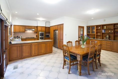 Property photo of 15 Newlands Crescent Doncaster East VIC 3109
