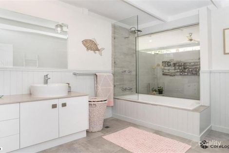 Property photo of 3 Gerbera Street Holloways Beach QLD 4878