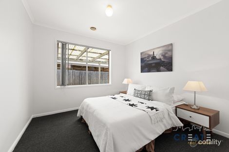 Property photo of 27 Yaralla Crescent Sunshine West VIC 3020