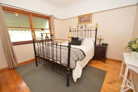 Property photo of 4 Milford Grove Wangaratta VIC 3677