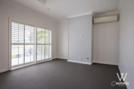 Property photo of 98 Peel Street Bathurst NSW 2795
