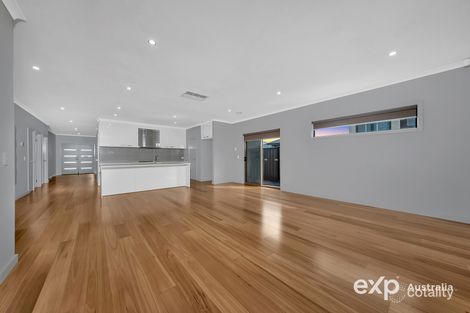 Property photo of 12 Bandicoot Road Craigieburn VIC 3064