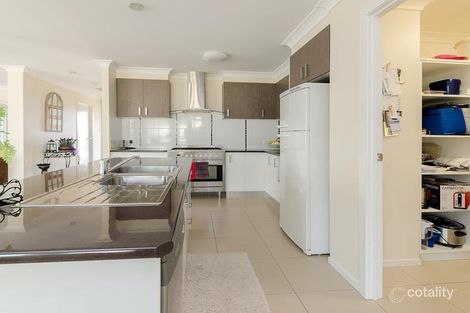 Property photo of 38 Himyar Drive Warwick QLD 4370