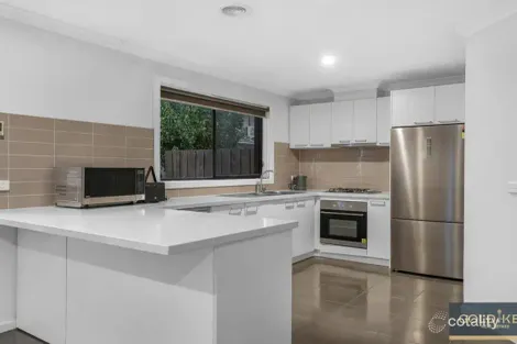 Property photo of 3/31A Toritta Way Truganina VIC 3029