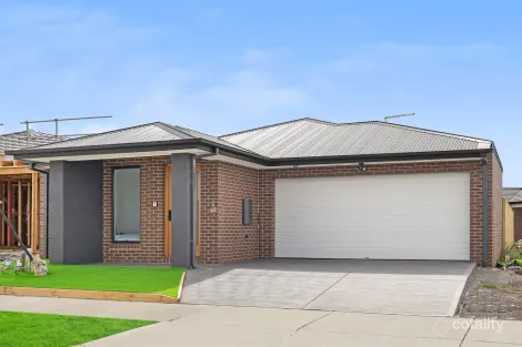Property photo of 21 Waterside Boulevard Wollert VIC 3750