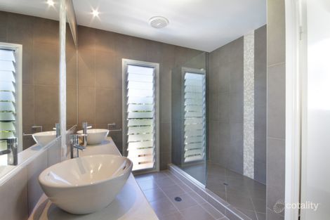 Property photo of 8 Capri Court Parrearra QLD 4575
