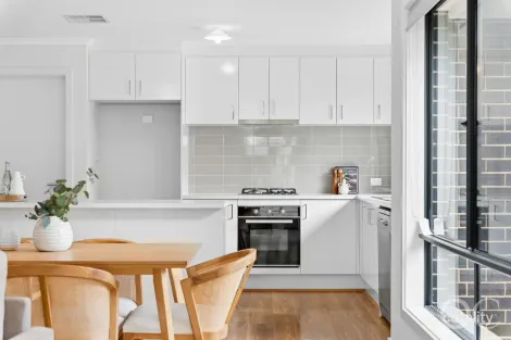 Property photo of 13 Mustang Way Mount Barker SA 5251