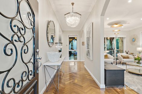 Property photo of 26 Hopetoun Circuit Deakin ACT 2600