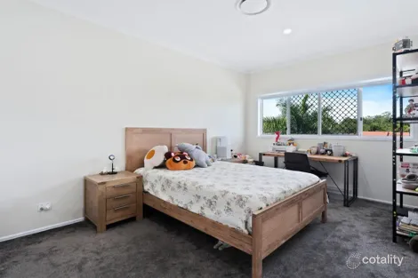 Property photo of 59 Cabana Boulevard Benowa QLD 4217