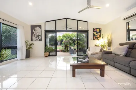 Property photo of 17 Anchorage Circuit Bushland Beach QLD 4818