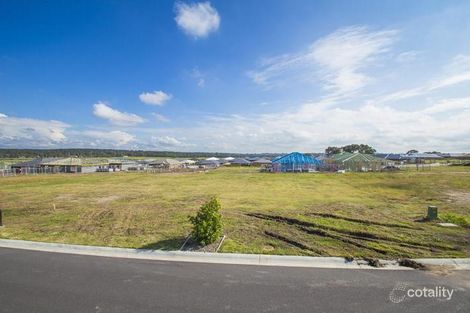 Property photo of 37 Watervale Circuit Chisholm NSW 2322