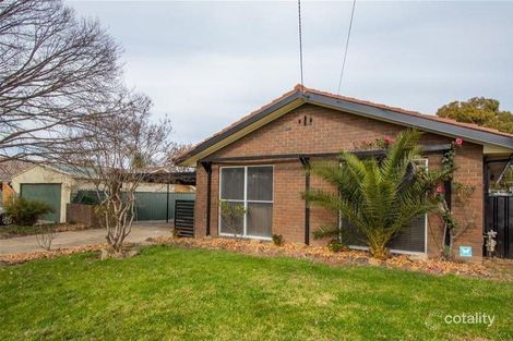 8 Bass St, Lake Albert, NSW 2650