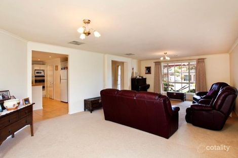 Property photo of 3 Parkside Boulevard Strathdale VIC 3550