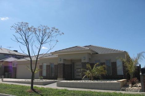 32 Lauderdale Dr, Craigieburn, VIC 3064