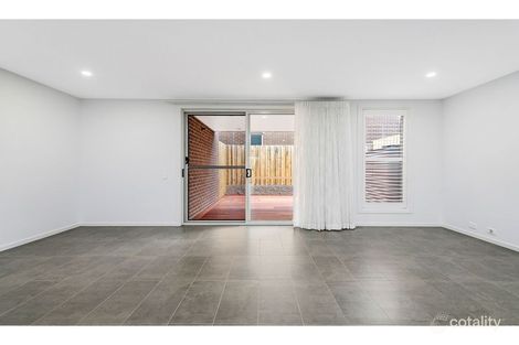 Property photo of 19 Indigo Crescent Denham Court NSW 2565