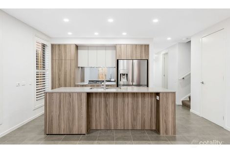 Property photo of 19 Indigo Crescent Denham Court NSW 2565