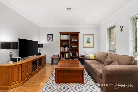 Property photo of 27/5 Delacombe Drive Mill Park VIC 3082