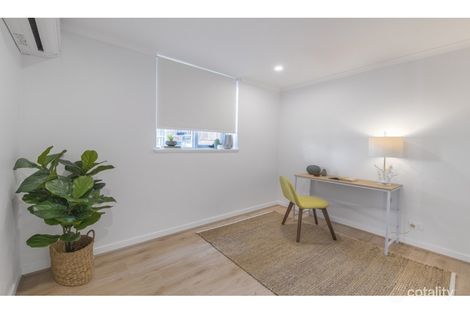 Property photo of 3/8 Sandford Street St Lucia QLD 4067