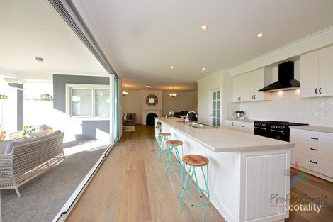 Property photo of 28 Fairlead Link South Guildford WA 6055