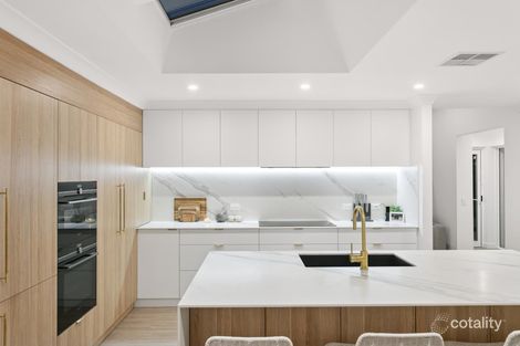 Property photo of 3 Korel Place Sorrento WA 6020