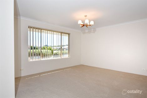 Property photo of 19 Leeward Close Safety Bay WA 6169