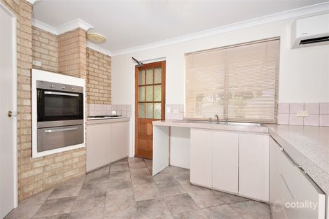 Property photo of 19 Leeward Close Safety Bay WA 6169