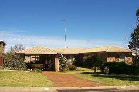 48 Kingsford Smith Dr, Wilsonton, QLD 4350