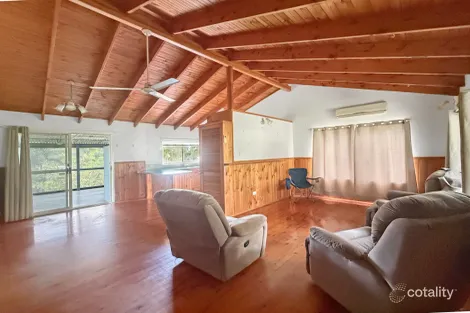 Property photo of 35 Scotts Road Macleay Island QLD 4184
