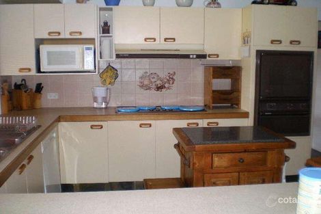 Property photo of 19 Clayton Drive Edens Landing QLD 4207