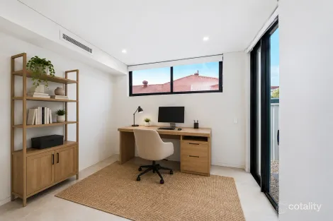 Property photo of 186 Juno Parade Greenacre NSW 2190