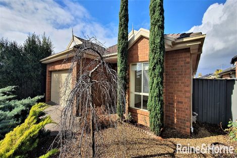 Property photo of 7 Mundi Crescent Manor Lakes VIC 3024