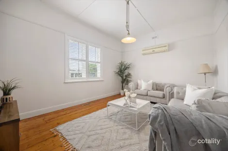 Property photo of 9 Riddell Road Sunbury VIC 3429