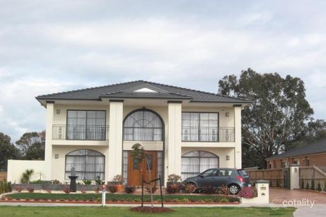 26 Lake View Bvd, Keysborough, VIC 3173